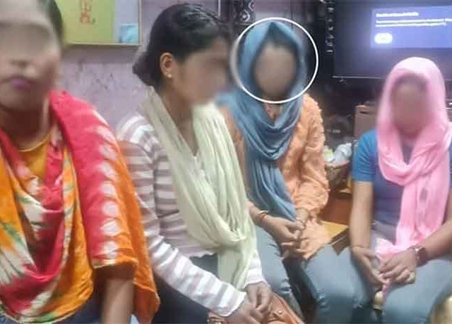पुण्यातील बुधवार पेठेतून ५ बांगलादेशी महिला पोलिसांच्या ताब्यात