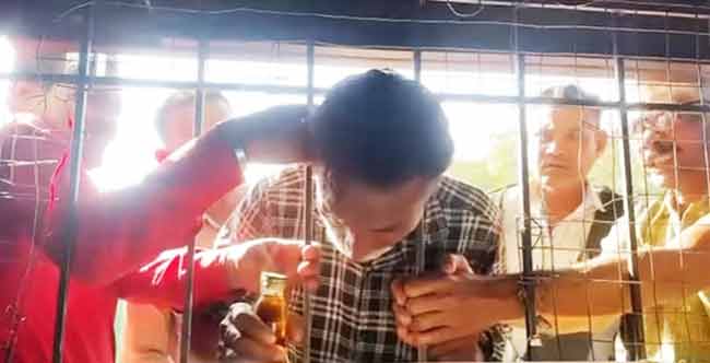 दारूसाठी कायपण! बाटलीच्या नादात दारुड्याची फजिती!