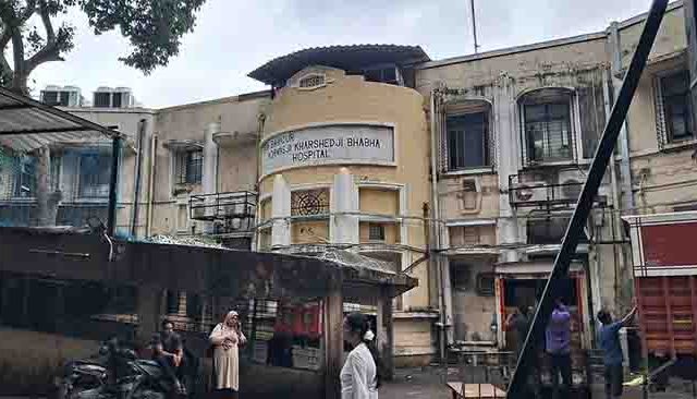 कुर्ल्यातील भाभा रुग्णालय भ्रष्टाचाराच्या आरोपांनी घेरले; औषध तुटवडा, भ्रष्टाचाराचे आरोप आणि रुग्णांचे हाल