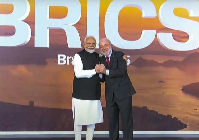 BRICS Summit 2025: ब्रिक्स शिखर परिषदेसाठी पंतप्रधान मोदी ब्राझीलला पोहोचले, गणेश वंदनाने झाले स्वागत