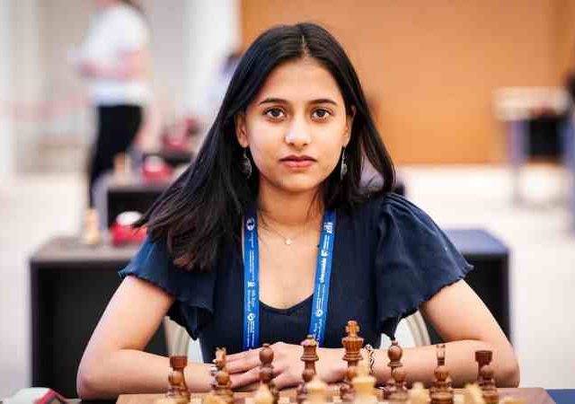 १९ वर्षीय दिव्या देशमुख बनली नवीन ग्रँडमास्टर