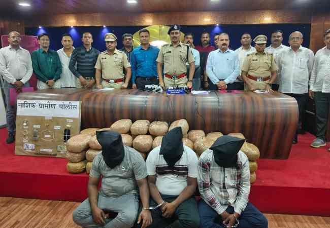 Nasik Crime: नाशकात मुंबईत विक्रीसाठी जाणारा शेकडो टन गांजा जप्त, तिघांना अटक, एक फरार