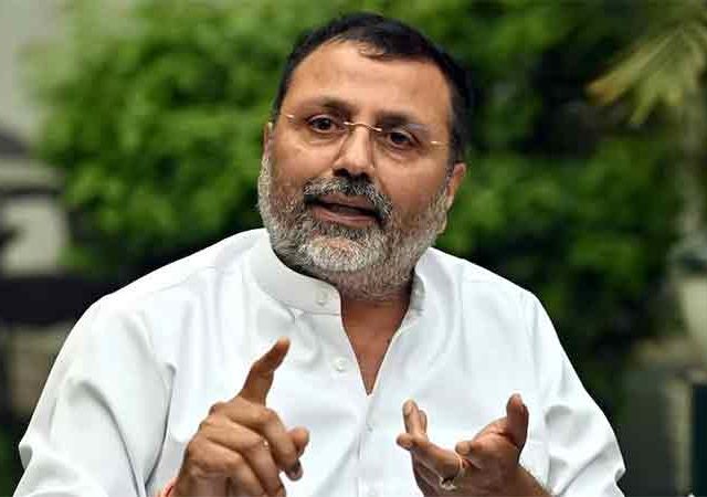मराठी विरोधात गरळ ओकणारे खासदार दुबे नरमले, संसदेच्या इमारतीत नेमकं झालं तरी काय ?