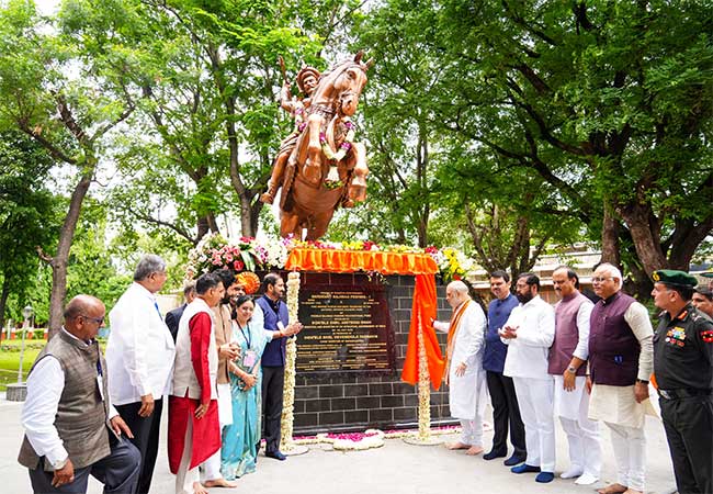 ‘थोरल्या बाजीरावांनी २० वर्षात ४१ लढाया जिंकल्या’