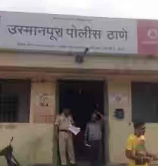 कॉलेज तरुणींमध्ये तूफान राडा, एकमेकींना कटरने मारहाण!