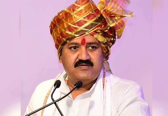 चंद्रपूर शहरातील नाल्यावर उर्वरित पूर संरक्षण भिंतीचे काम पूर्ण करणार – मृद व जलसंधारण मंत्री संजय राठोड