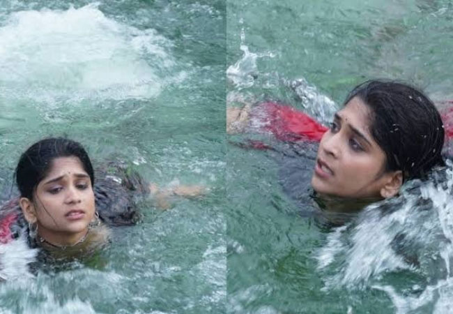 अभिनेत्री समृद्धी केळकरची ४० फूट खोल विहिरीत धाडसी उडी !