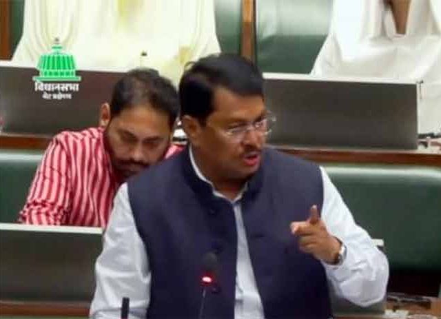 “शेतकऱ्यांची सरसकट कर्जमाफी करावी, त्यासाठी समिती नको”; विजय वडेट्टीवारांची सरकारकडे मागणी