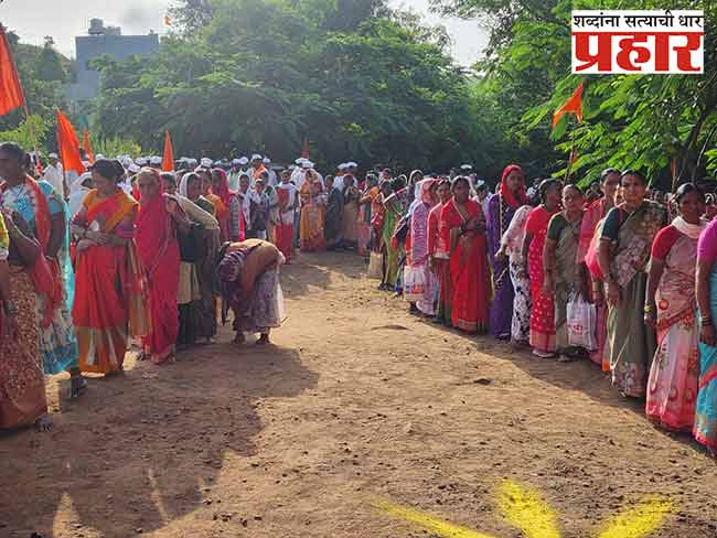 कोल्हापूरचे माजी जिल्हाधिकारी दरवर्षी करतात सहा हजाराहून अधिक वारकऱ्यांची सेवा