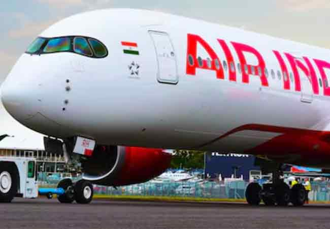 Air India : एअर इंडिया मुंबईहून देशांतर्गत उड्डाणे कमी करणार, २८० साप्ताहिक उड्डाणे करणार रद्द