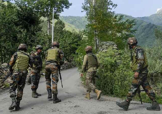 पहलगाममध्ये हल्ला करणाऱ्या दहशतवाद्यांना कसं ठार मारलं ?