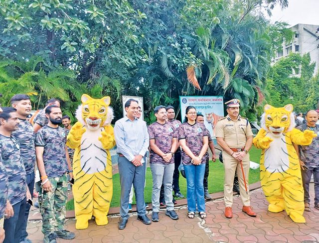 केळीच्या बागांत राहणाऱ्या वाघांना ओळख देण्यात वनविभागाचे अपयश