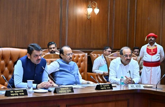 आगामी कुंभमेळ्यापूर्वी शिर्डी विमानतळावरील प्रस्तावित कामे पूर्ण करावीत – मुख्यमंत्री देवेंद्र फडणवीस
