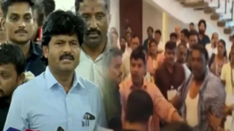 Gopichand Padalkar : मारहाण करणाऱ्या कार्यकर्त्याला का अडवलं नाही? प्रश्न विचारताच पडळकर म्हणाले...