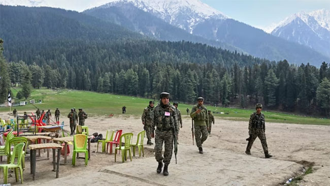पाकिस्तानसाठी हेरगिरी करणाऱ्या सैन्य जवानाला अटक