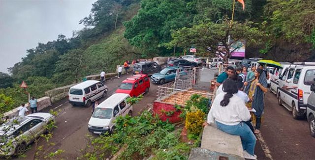 वन-वे व्यवस्थेत बदल घडल्याशिवाय पर्यटन क्रांती अशक्यच; ग्रामस्थांच्या नाराजीचा सूर