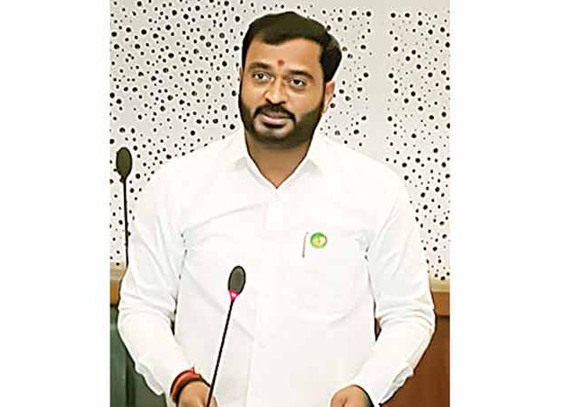 संबंधित ठेकेदारांना काळ्या यादीत टाका : आमदार खताळ यांची विधानसभेत मागणी