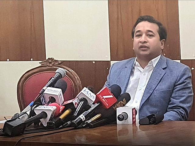 मत्स्यखाद्य खरेदीसंदर्भात नवीन मार्गदर्शक सूचना लागू – मत्स्यव्यवसाय व बंदरे मंत्री नितेश राणे