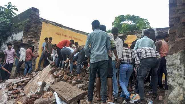 राजस्थानमधील शाळा दुर्घटनेतील मृतांच्या कुटुंबीयांना १० लाखांची मदत