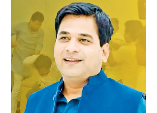 सूरज चव्हाण यांचा घेतला तत्काळ राजीनामा