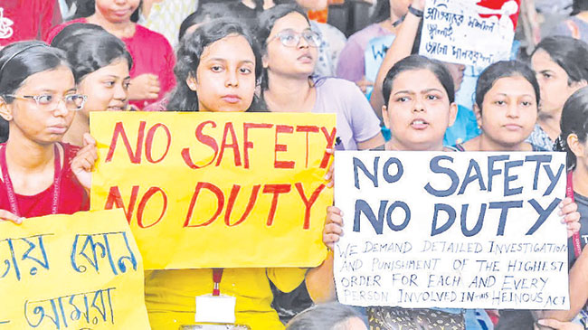 बंगालमध्ये महिलांचे दमन