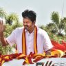 Tamil Nadu Election : थलपथी विजयच्या पराभवाची अफवा , निकालाच्या भीतीने कट्टर चाहत्याचे धक्कादायक कृत्य, थेट...