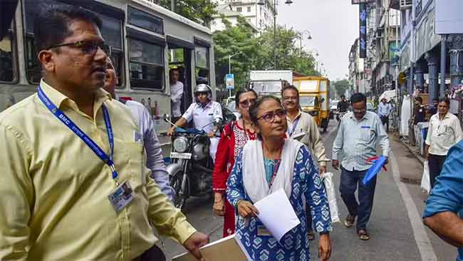 बीएमसीचा ‘मराठी’ फलकांसाठी धडाका: दुकानदारांना मोठा दणका!