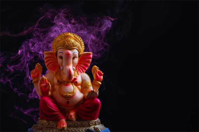 गणेशोत्सव श्रद्धा ते सजगता