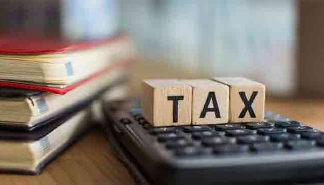 Income Tax Regime: आयकर भरतात? मग जुनी का नवी करप्रणाली फायदेशीर?