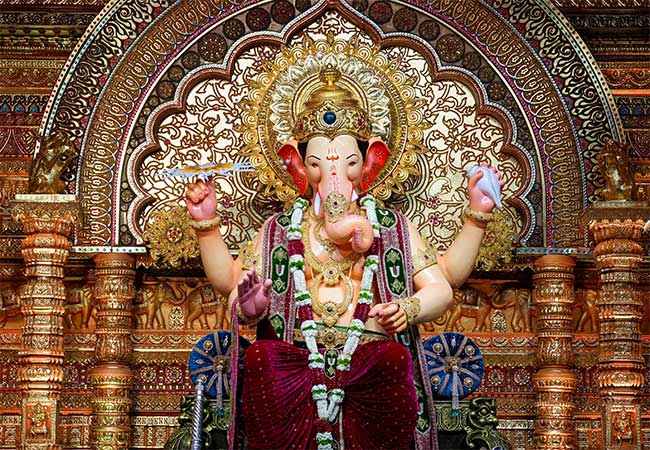 Lalbaug cha Raja 2025: लालबागचा राजा मंडळाला BMC ची नोटीस? ‘या’ गोष्टीमुळे होऊ शकते कारवाई