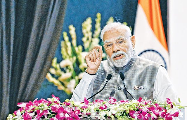 भारत शेतकऱ्यांच्या  पाठीशी खंबीरपणे उभा