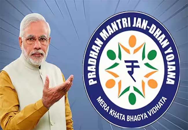 प्रधानमंत्री जन धन योजनेत महिलांची ५६ टक्के भागीदारी