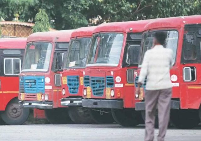 राज्यातील पूरपरिस्थितीमुळे १० टक्के एसटी भाडेवाढीचा निर्णय रद्द