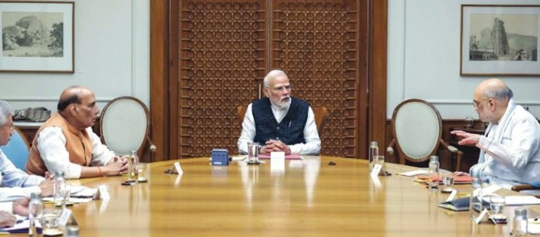 आताची सर्वात मोठी बातमी - सरकारकडून पुनर्रचित नवीन इन्कम टॅक्स कायदा रद्द !