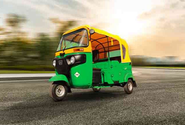 Bajaj Auto Q1 Results: बजाज ऑटोचा तिमाही निकाल जाहीर निव्वळ नफ्यात १४% वाढ