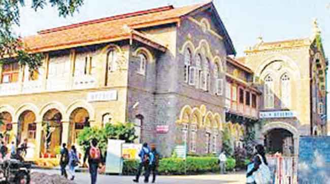 महाविद्यालयाने अधिक शुल्क घेतल्यास कारवाई होणार