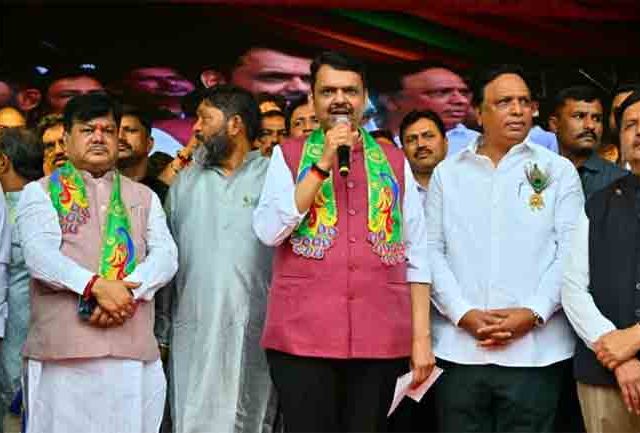 ‘दहीहंडी’द्वारे गोविंदा पथकांचा भारतीय सैन्य दलाच्या शौर्याला सलाम