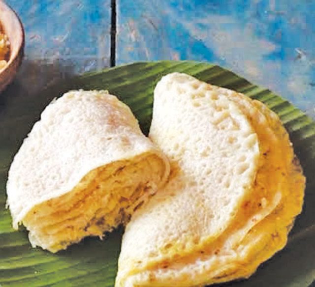 सात कप्पे घावण - पारंपरिक गोडीची सातपट गोडी
