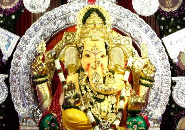 GSB Ganpati First Look: मुंबईतील सगळ्यात श्रीमंत बाप्पाची पहिली झलक दिमाखात सादर