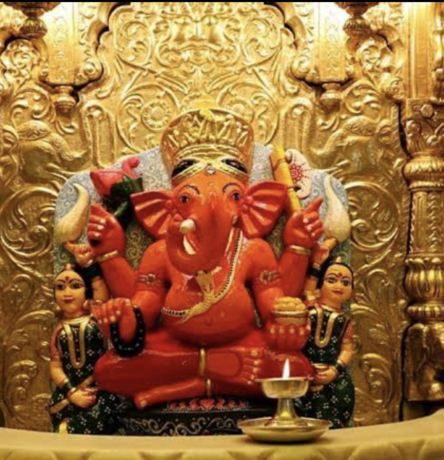 आधी वंदू तुज मोरया...