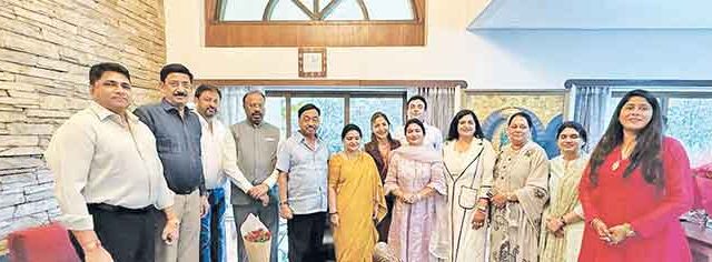 खा. नारायण राणे यांची महसूल मंत्री चंद्रशेखर बावनकुळे यांनी घेतली भेट