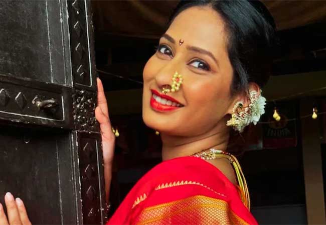 अभिनेत्री प्रिया मराठेचे कर्करोगामुळे ३८ व्या वर्षी निधन