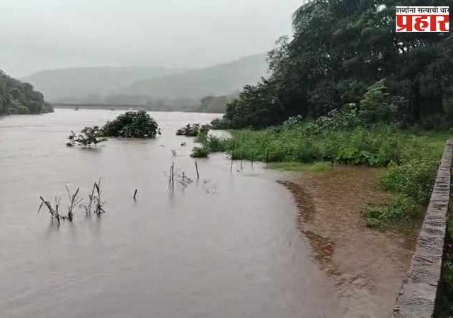Ratnagiri Rain: रत्नागिरीत मुसळधार पाऊस परिसरात दुसऱ्या दिवशीही पूरस्थिती, शेतकरी हवालदिल