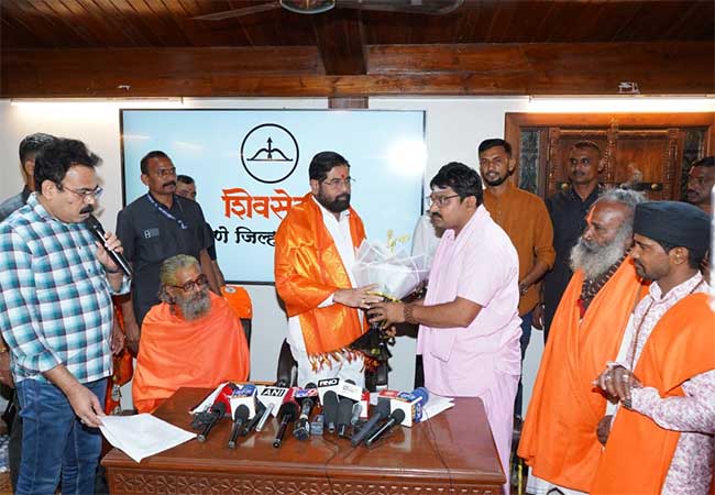 बेळगावमधील अनेक मठाधिपतींचा शिवसेनेत प्रवेश