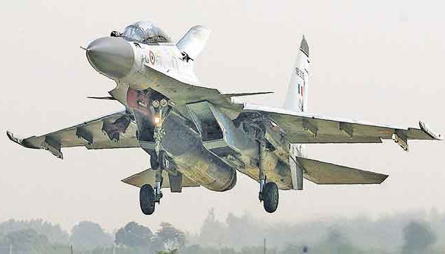 ‘सुखोई’च्या आवाजाने दिडोंरी थरथरली