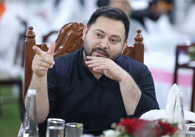 मतदार यादीतून माझे नाव गायब होऊ शकते तर..., तेजस्वी यादवच्या या आरोपावर निवडणूक आयोगाचे आले स्पष्टीकरण