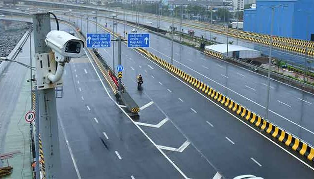 कोस्टल रोडवर ANPR कॅमे-याची कमाल; १३२ किमी वेगाचा विक्रम, रोज ४६५ नियमभंग! जाणून घ्या पूर्ण बातमी
