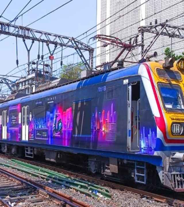 MRVC Vande Metro AC Local : मुंबईकरांनो आता गारेगार प्रवास करा! गर्दीतही आरामदायी अन् वेगवान, मुंबई लोकलमध्ये एसी डबे होणार लवकरच सुरू