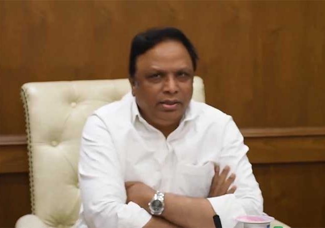 रामटेक चित्रनगरीसाठी ६० एकर जमिनीचे येत्या १५ दिवसात हस्तांतरण : ॲड आशिष शेलार