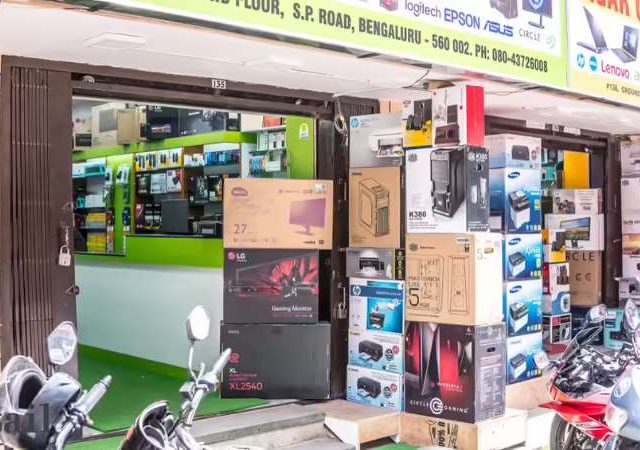 Electronic Market: इलेक्ट्रॉनिक वस्तूंचे बुकिंग वाढले! जीएसटी कपातीमुळे ग्राहक उत्साहित, दसऱ्यात ऑफर्सचा भरणा